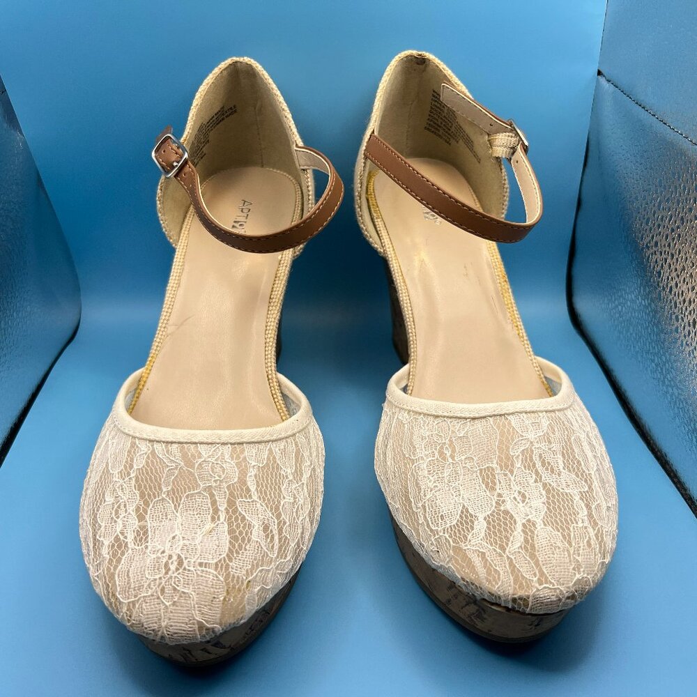 Apt. 9 White Lace Wedge Sandals with Ankle Strap – Size 9.5